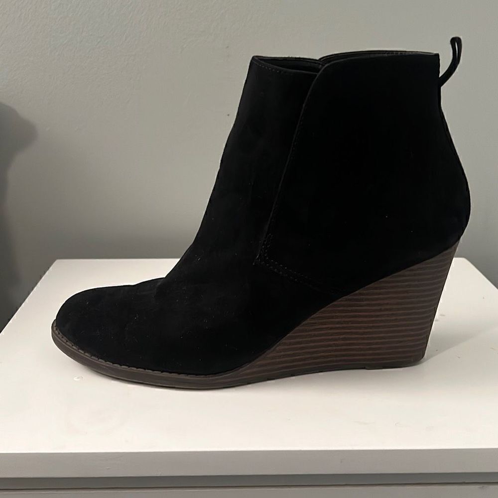 Women's Universal Thread Suede Wedge Booties - Picture 2 of 9
